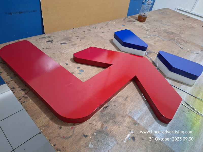 Letter Backlite