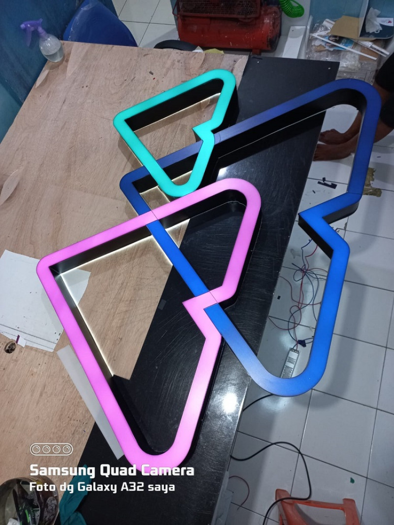 Neon Box Akrilik