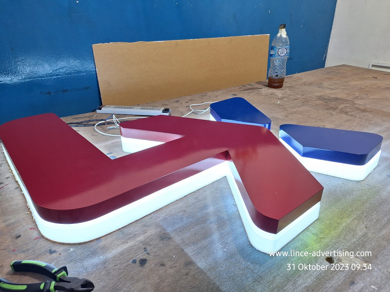 Letter Backlite