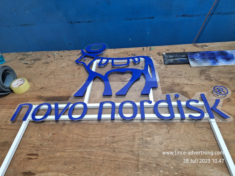 Cutting Laser Akrilik
