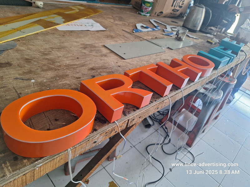 Letter Box Akrilik