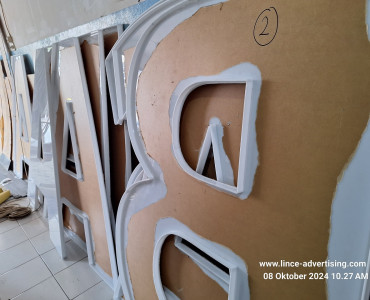 Letter Box Akrilik