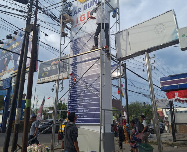 Totem Sign
